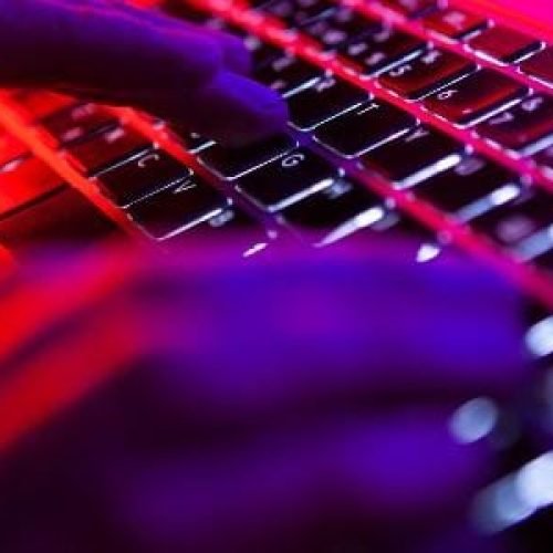 como vírus espião registra tudo o que você digita