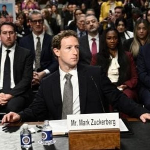 Zuckerberg pede desculpas por impacto de redes sociais em crianças