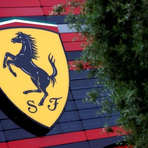 Ferrari aceitará criptomoedas como pagamento nos EUA Por Reuters
