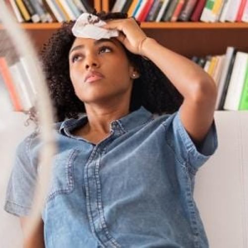 Ventilador ou climatizador? Saiba qual é melhor para refrescar no calor