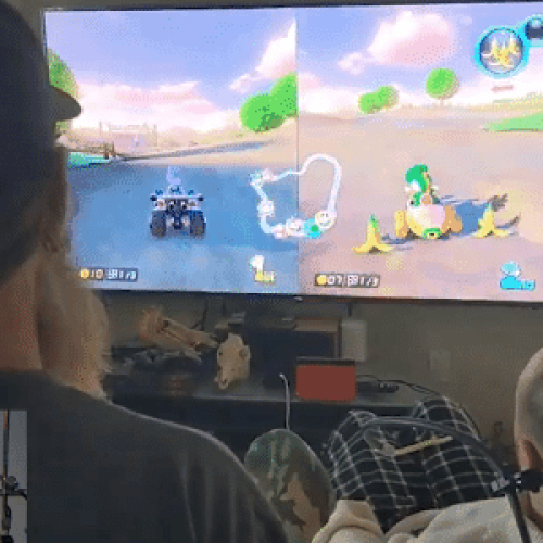 Homem com chip cerebral da Neuralink joga Mario Kart com a mente