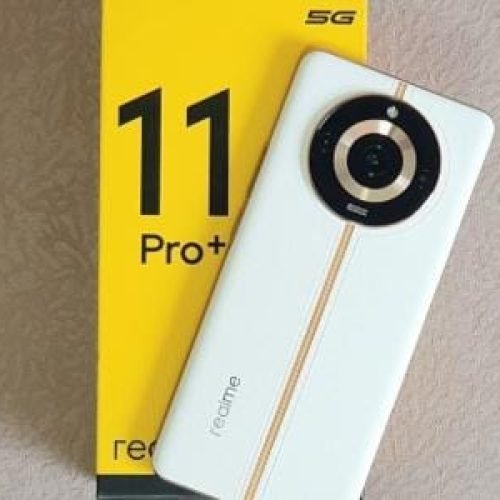 Realme 11 Pro+ tem quase tudo o que um top de linha oferece, e custa menos