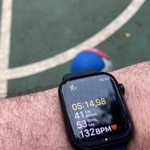 Apple Watch 8 está com R$ 800 desconto; confira se ainda vale a pena