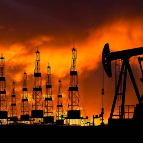 Crude Oil Price Outlook – Crude Oil Continues to See Sideways Action
