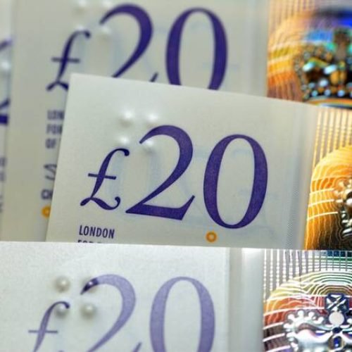 Disappointing UK Retail Sales Renew Rate Cut Speculation: GBP/USD and FTSE 100 Outlook