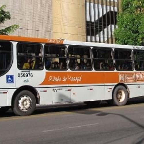 Como usar celular para pagar transporte público no Norte do Brasil