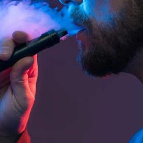 É só apertar e tragar? Entenda a tecnologia por trás do vape