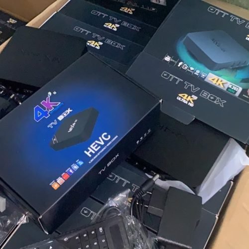 Quais modelos de TV boxes foram alvo do esquema de fraudes BadBox 2.0