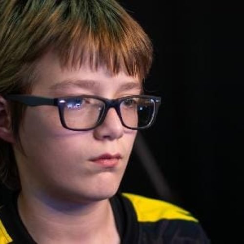 Garoto de 13 anos detona o Tetris fazendo o jogo travar